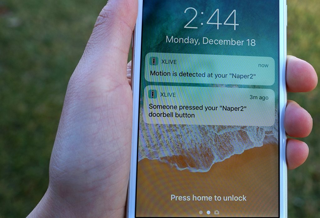 smartphone receive notification when video doorbell detects motion